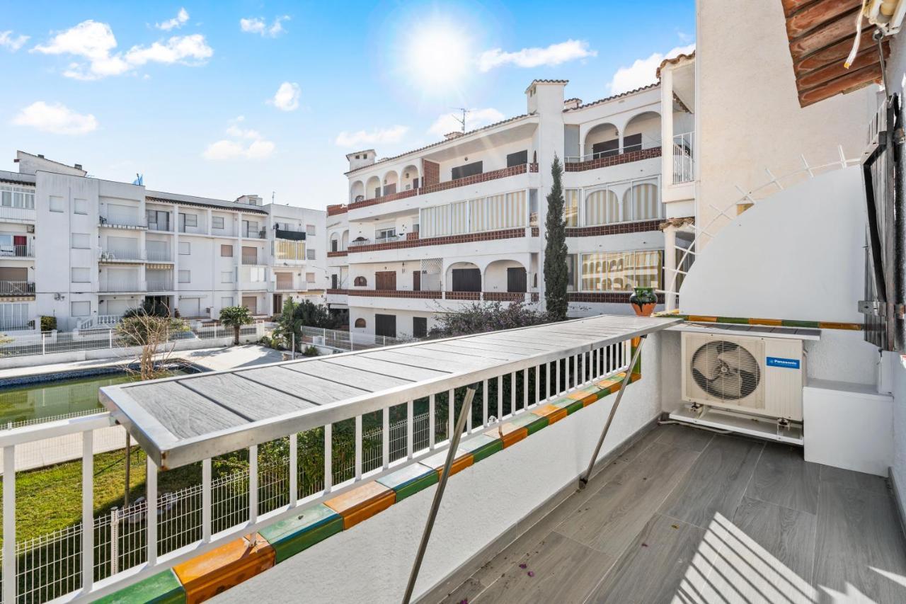 Apartamento Welcs -013- Con Terraza Y Piscina Empuriabrava Exterior foto